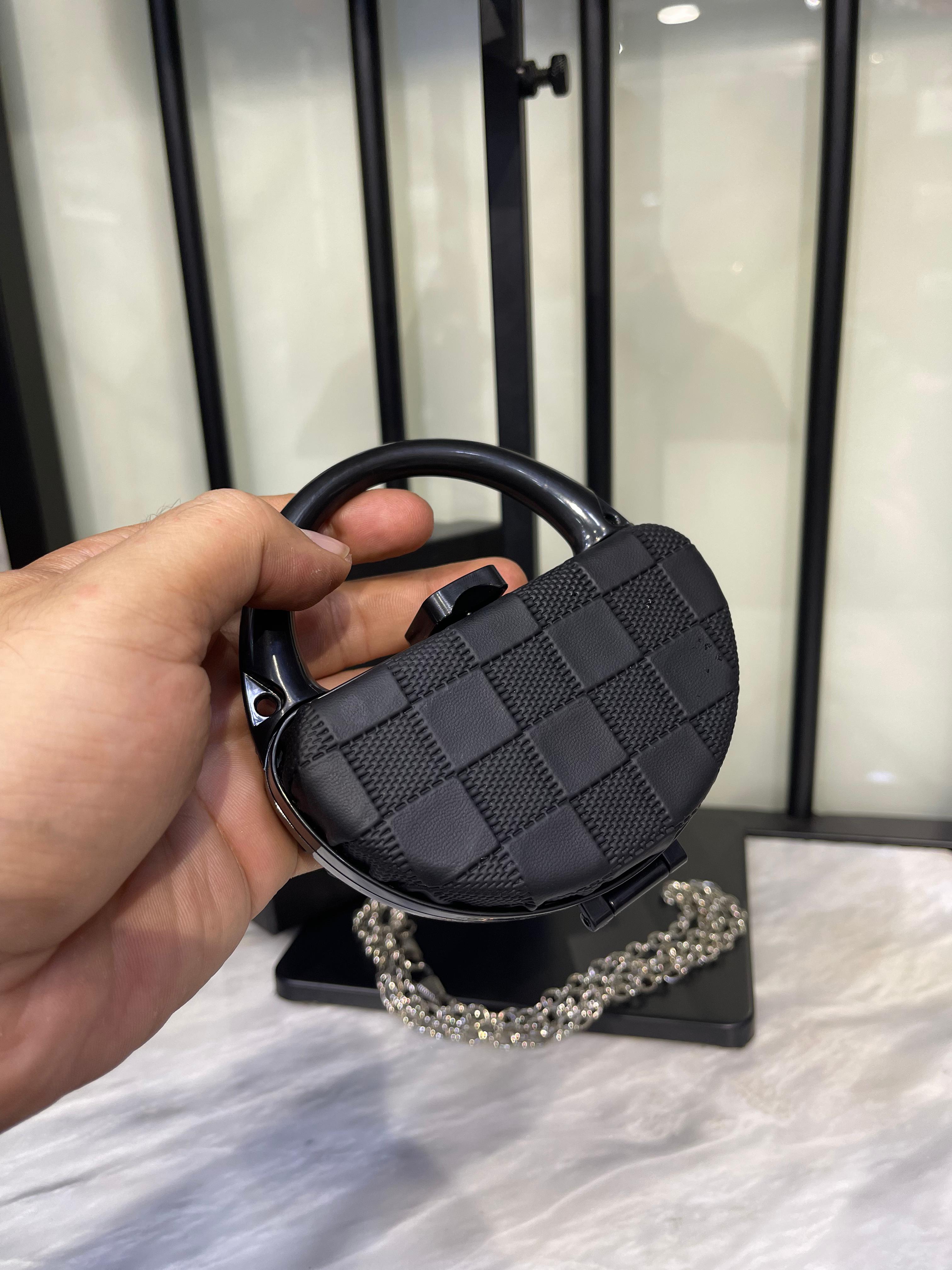 Fancy Clutch Long Chain